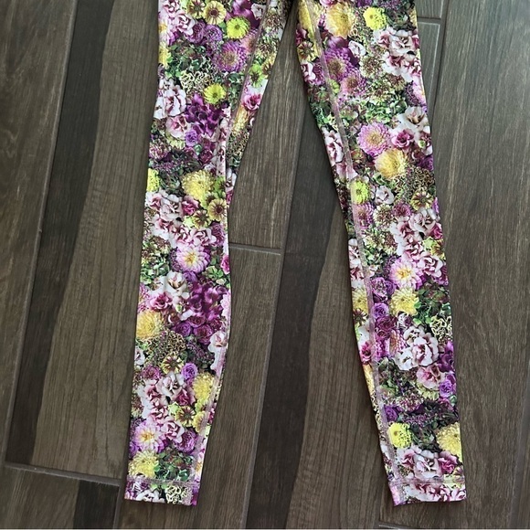 Lululemon Wunder Under High-Rise Tight Nulux Inflorescent Multi Floral Sz 2 - Picture 3 of 8